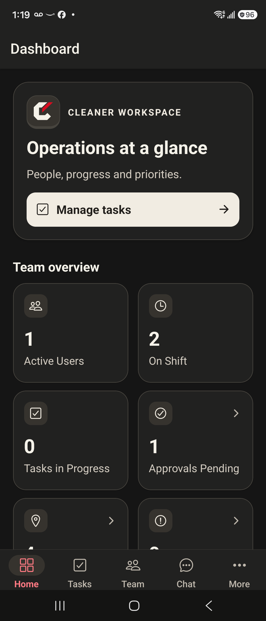 Actual Cleaner Android dashboard in dark mode